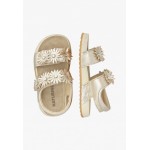 Πέδιλα Naturino